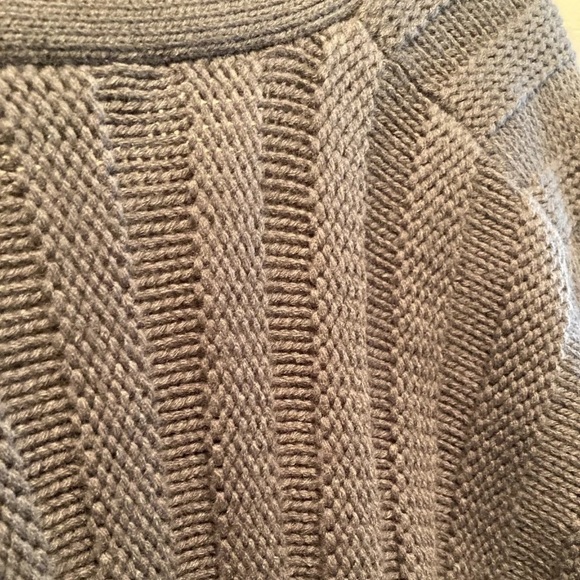 Cable Knit Sweater with Dolman Sleeve Women’s Size XS - Picture 4 of 5